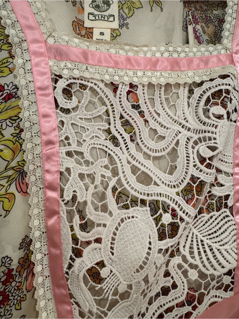 Anthropologie Floral Lace-Trim Tie-Front Tunic in Pink & Cream - Picture 3 of 6